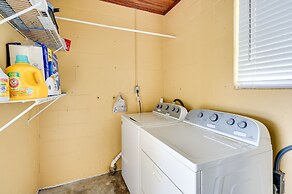 Sunny Lake Wales Getaway - 1 Mi to Downtown