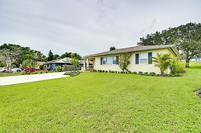 Sunny Lake Wales Getaway - 1 Mi to Downtown