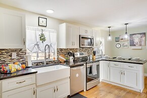 Lake Wales Vacation Rental w/ Screened-in Porch!