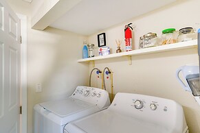 Lake Wales Vacation Rental w/ Screened-in Porch!