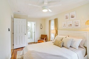 Lake Wales Vacation Rental w/ Screened-in Porch!