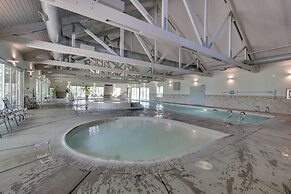 Klamath Falls Getaway w/ Pool & Hot Tub Access!
