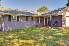 Cozy Norman Home: 4 Mi to Oklahoma University!