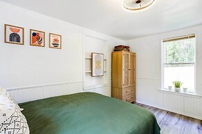 Cozy Oklahoma Getaway w/ Covered Patio