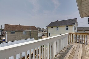 Sunny Seaside Heights Retreat: Walkable Location!
