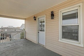 Sunny Seaside Heights Retreat: Walkable Location!