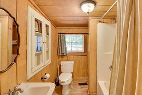 Sunset Rental Cottage Near Table Rock State Park!