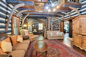 Log Cabin Rental Near Table Rock State Park!