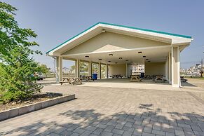 Charming Beach Haven West Home: 1 Mi to Beach!