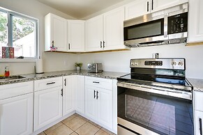 Charming Beach Haven West Home: 1 Mi to Beach!