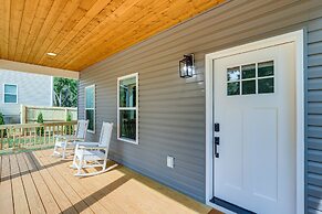 Getaway w/ Fire Pit: 3 Mi to River Arts District!