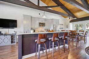 1 Mi to Beaches: Tahoe City Condo w/ Pool!