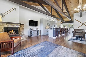 1 Mi to Beaches: Tahoe City Condo w/ Pool!