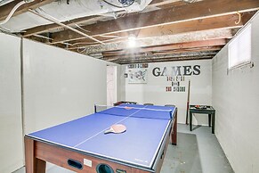Hyde Park Home w/ Fire Pit: Near Hiking Trails!