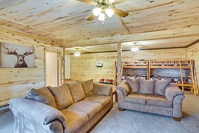 Spacious Beaver Getaway Near Eagle Point Resort!