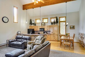 Spacious Beaver Getaway Near Eagle Point Resort!