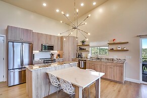 Newly Built, Modern Alton Cabin on 4 Acres!