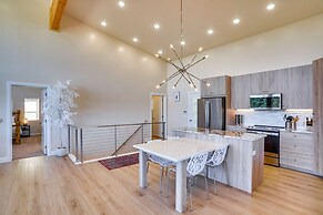 Newly Built, Modern Alton Cabin on 4 Acres!