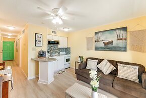 Beachfront Corpus Christi Condo w/ Pool Access!