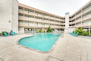 Beachfront Corpus Christi Condo w/ Pool Access!
