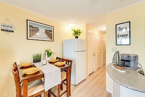 Beachfront Corpus Christi Condo w/ Pool Access!