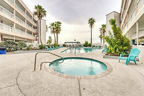 Beachfront Corpus Christi Condo w/ Pool Access!