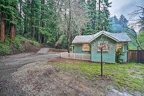 California Cottage < 4 Mi to Redwood Hiking Trails