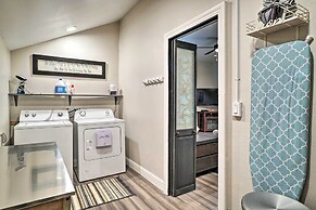 California Cottage < 4 Mi to Redwood Hiking Trails