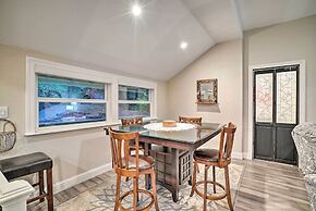 California Cottage < 4 Mi to Redwood Hiking Trails