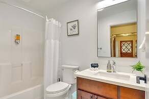 Modern Home w/ Spacious Yard in Beaverton!