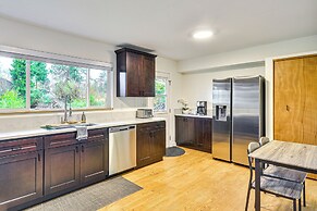 Modern Home w/ Spacious Yard in Beaverton!