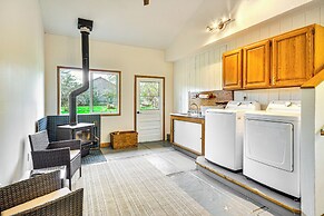 Modern Home w/ Spacious Yard in Beaverton!