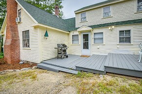 Cozy Vacation Rental Home Near Lake Winnipesaukee!