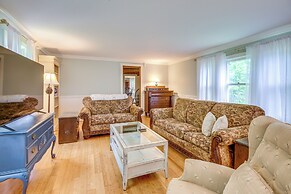 Cozy Vacation Rental Home Near Lake Winnipesaukee!