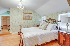 Cozy Vacation Rental Home Near Lake Winnipesaukee!