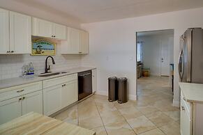 Melbourne Escape w/ Screened Patio, Near Beaches!