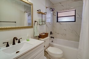 Melbourne Escape w/ Screened Patio, Near Beaches!