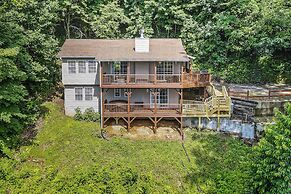 Maggie Valley Vacation Rental w/ Hot Tub