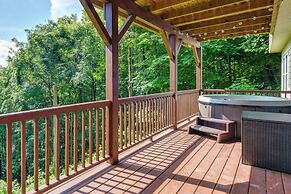 Maggie Valley Vacation Rental w/ Hot Tub