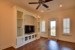 Spacious Amarillo Home: 6 Mi to Downtown!