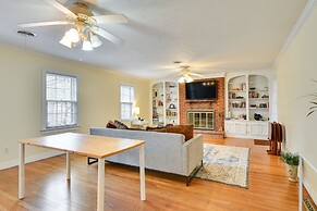 Spacious Amarillo Home With Shared Fire Pit!