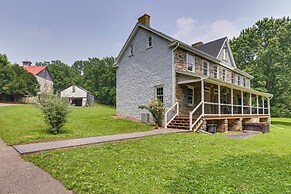 Large Historic Home in Pennsylvania Dutch Country!