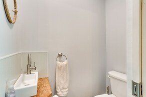 Large Historic Home in Pennsylvania Dutch Country!