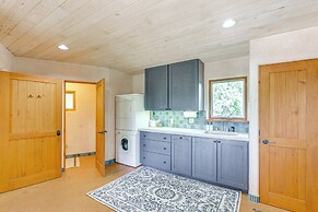 Mtn-view Retreat w/ Hot Tub in New Mexico!