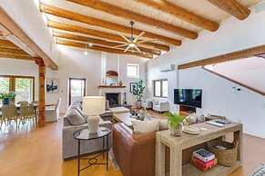 Mtn-view Retreat w/ Hot Tub in New Mexico!