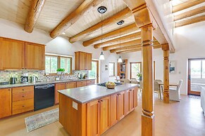 Mtn-view Retreat w/ Hot Tub in New Mexico!