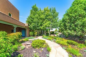 Mtn-view Retreat w/ Hot Tub in New Mexico!