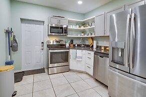 Melbourne Apartment Near Downtown & Beaches!