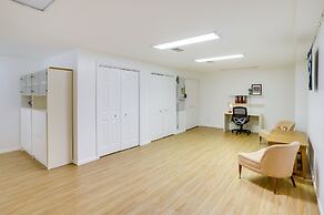 Modern & Spacious Home - 6 Mi to Dtwn South Bend