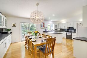 Modern & Spacious Home - 6 Mi to Dtwn South Bend